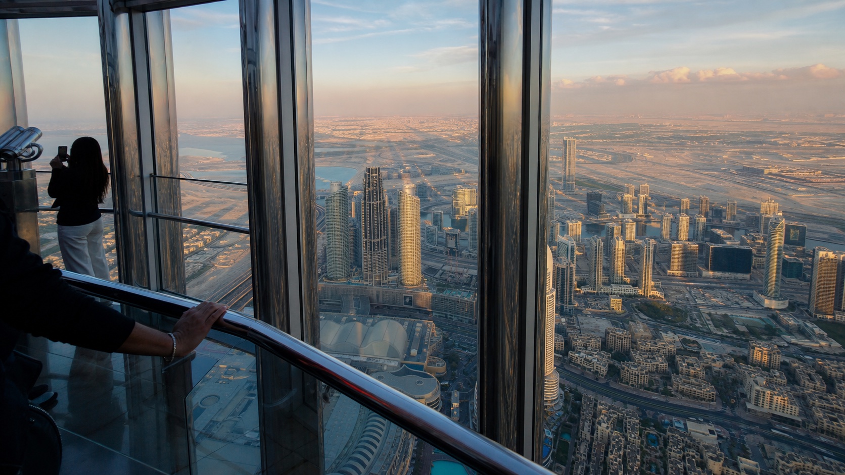 Observation deck view over Downtown Dubai during a Burj Khalifa visit